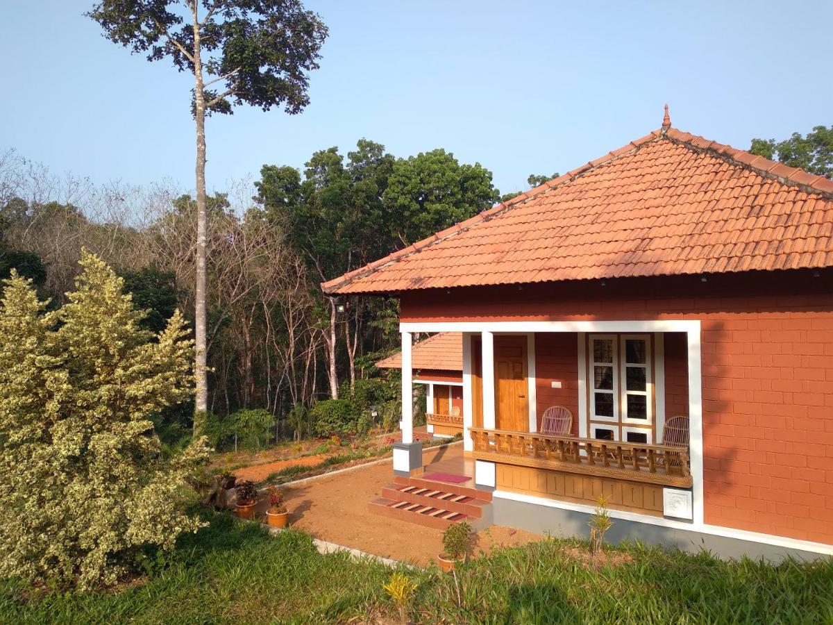 Tranquil Farms Villa Manimala Ngoại thất bức ảnh